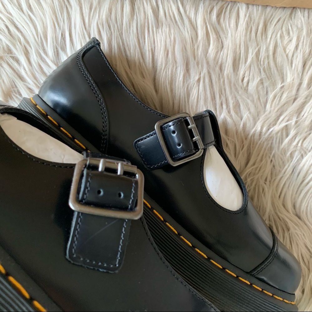 SOLD ON CURTSY - Picture 10 of 14